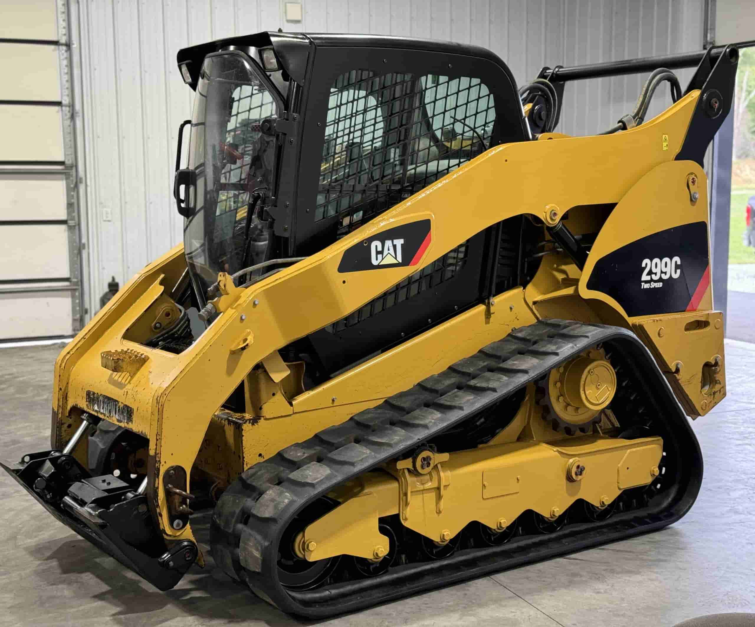 2009 CAT 299C Pre-Emissions
